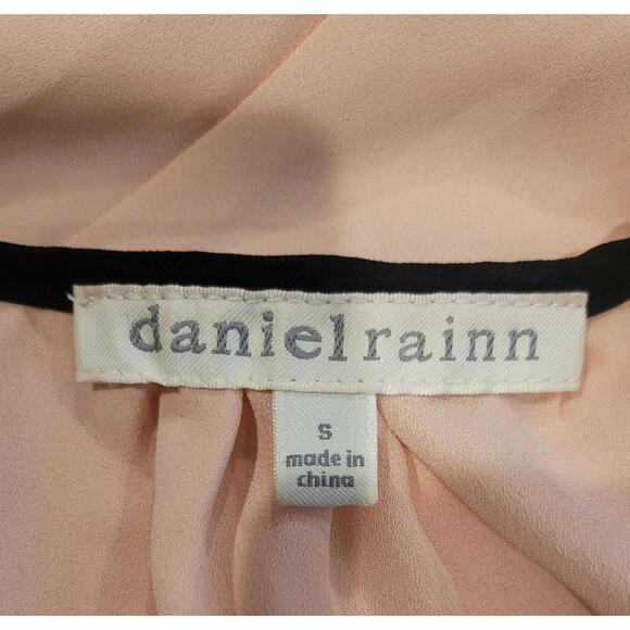 Stitch Fix Daniel Rainn Pink and Black Flowy Blouse  Sleeveless S - Picture 4 of 5